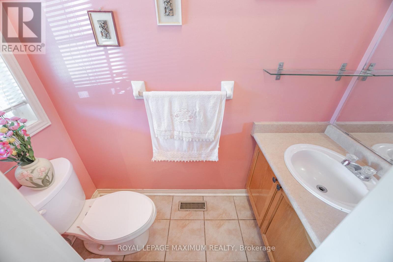 85 Ronan Crescent, Vaughan, ON - Indoor Photo Showing Bathroom