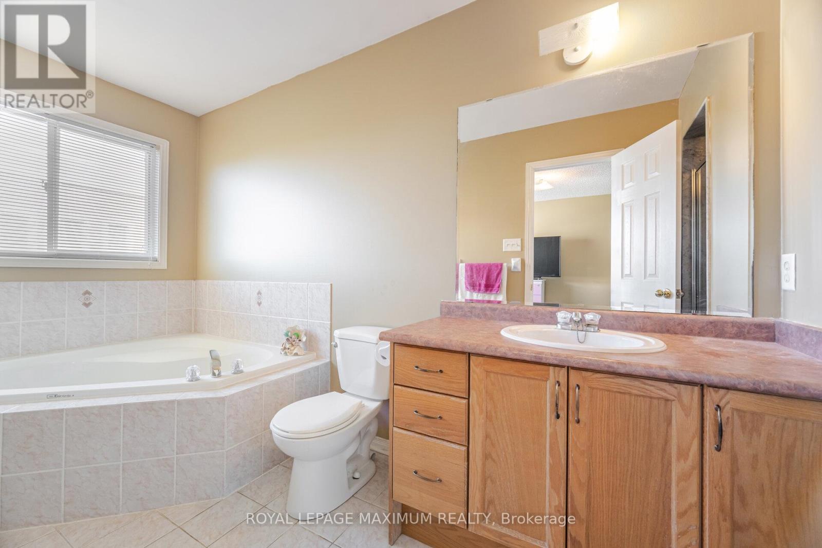 85 Ronan Crescent, Vaughan, ON - Indoor Photo Showing Bathroom