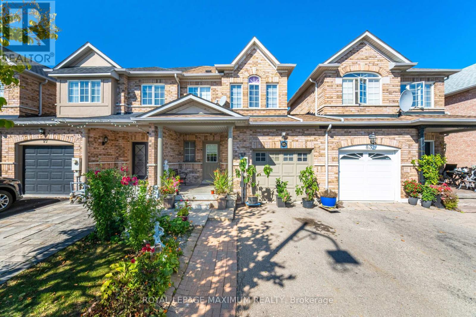 85 Ronan Crescent, Vaughan, ON - Outdoor With Facade
