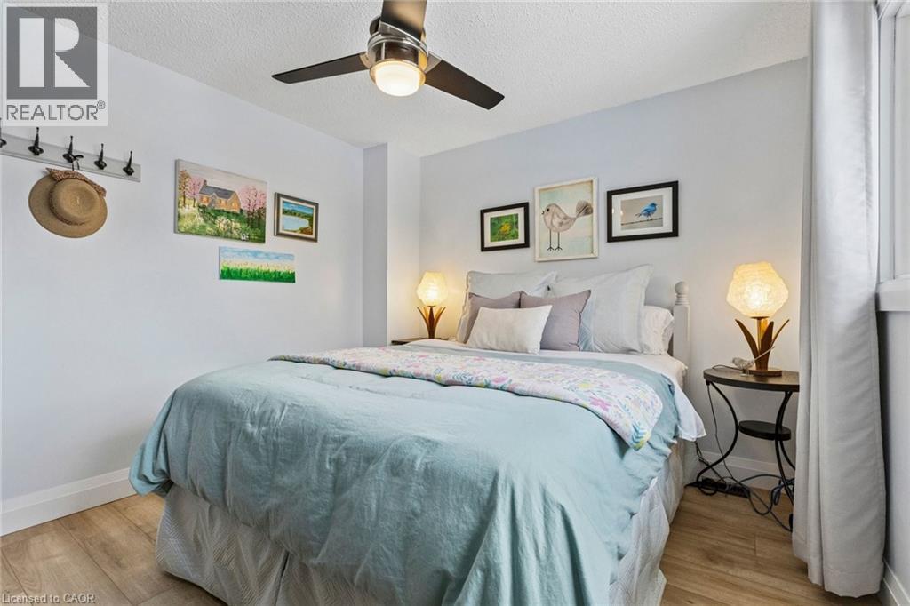 31 Cedar Crest Street, Kitchener, ON - Indoor Photo Showing Bedroom