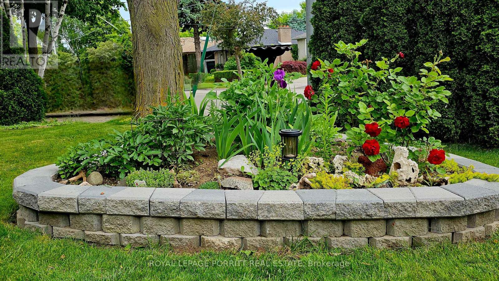 1435 Strathy Avenue, Mississauga, ON - Outdoor