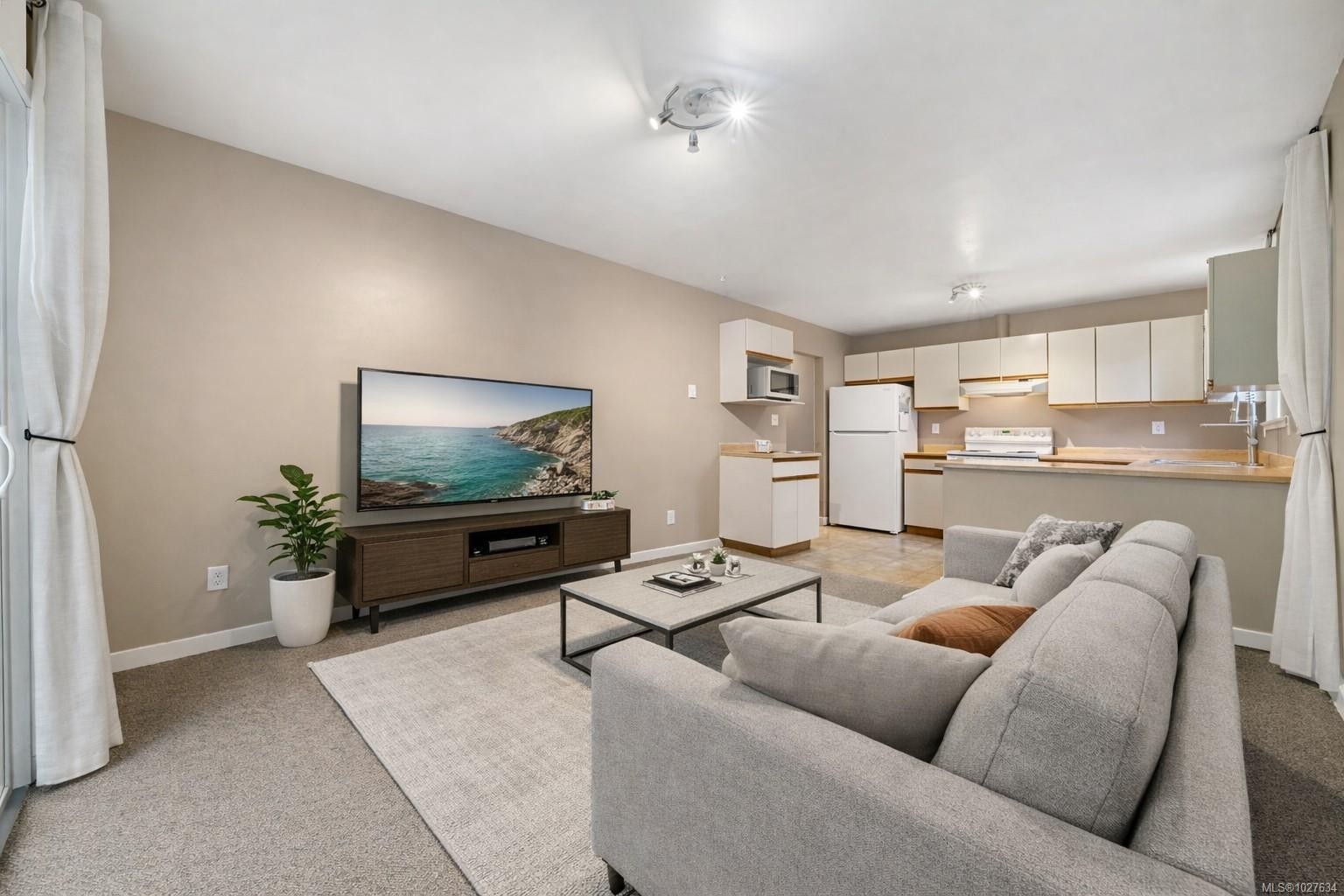 772 Mapleton Pl, Saanich, BC