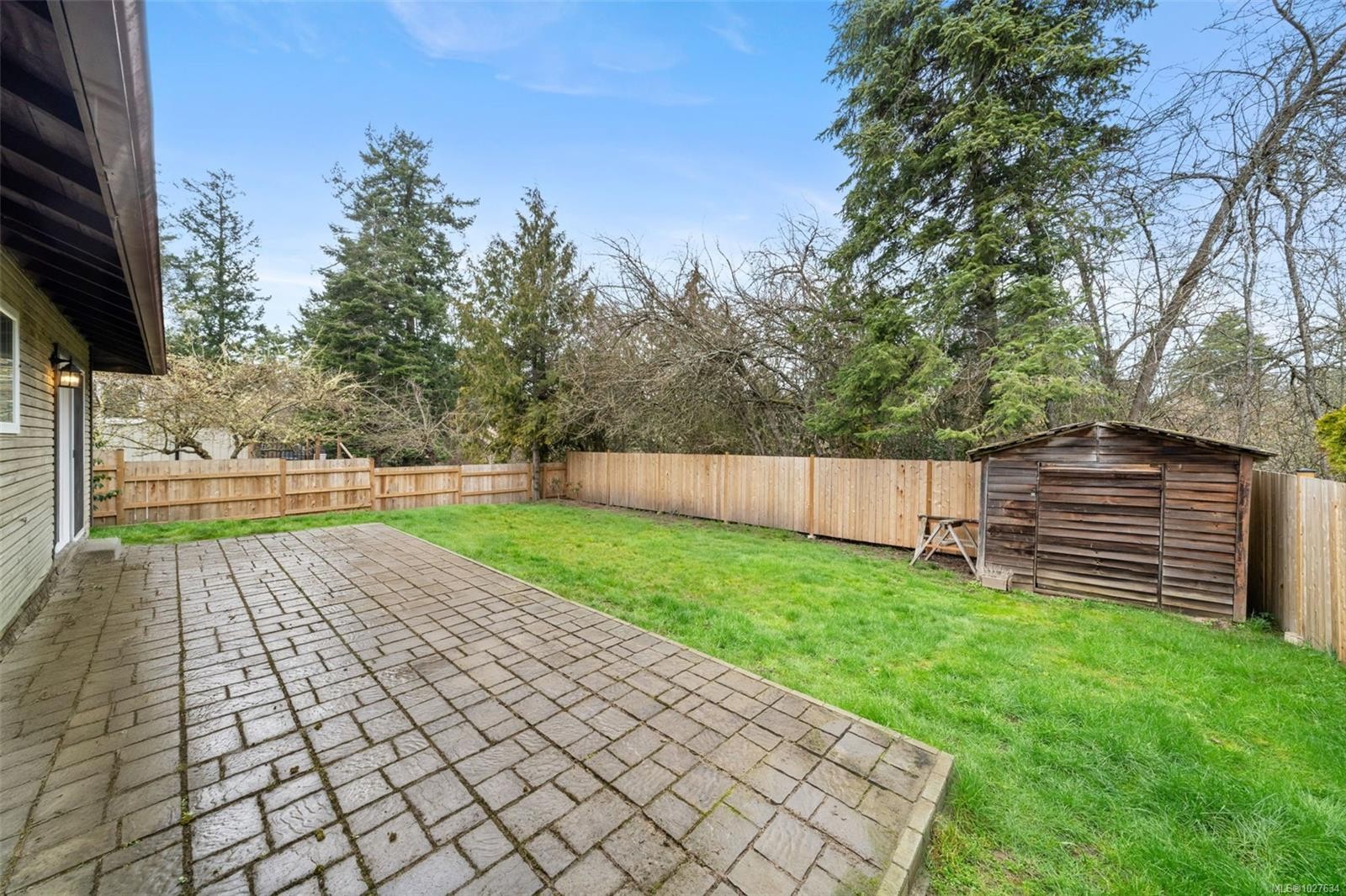 772 Mapleton Pl, Saanich, BC