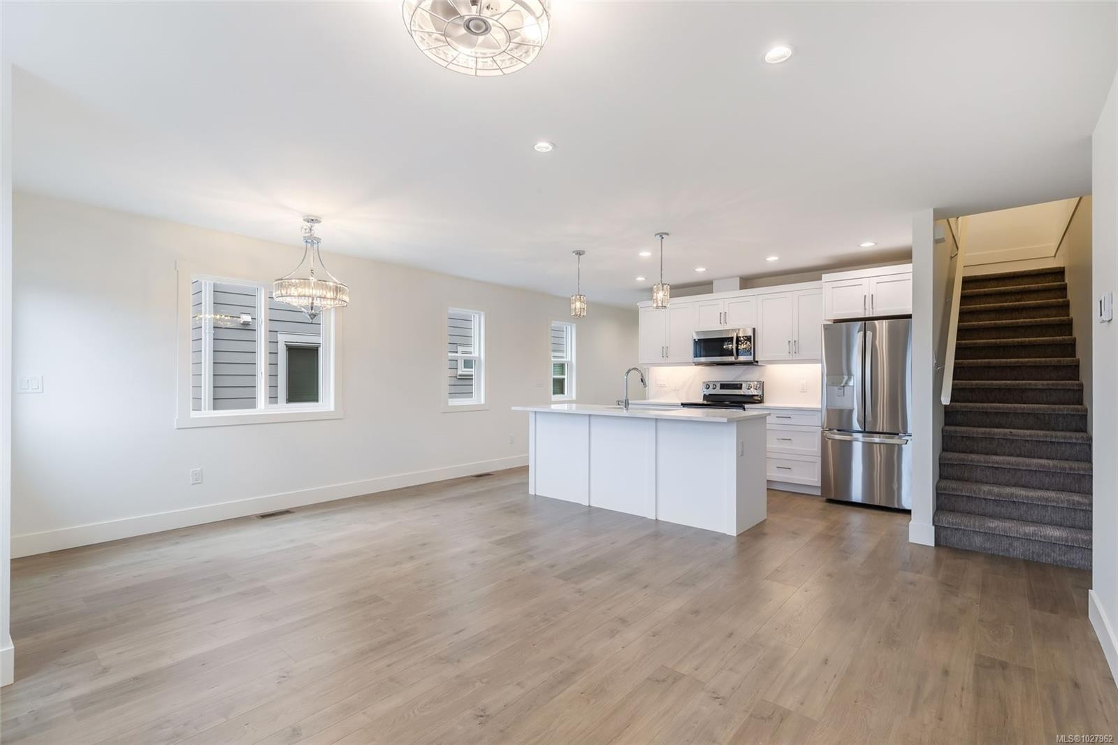 6266 Old Mill Rd, Duncan, BC - Indoor Photo Showing Kitchen With Upgraded Kitchen