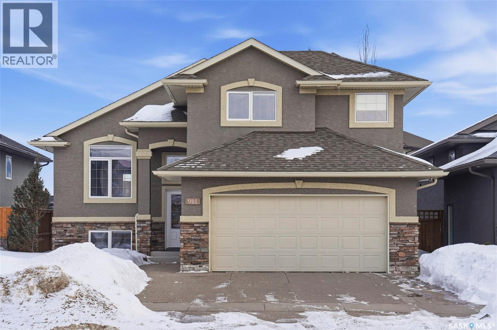 911 Hunter Road, Saskatoon, SK - Outdoor With Facade