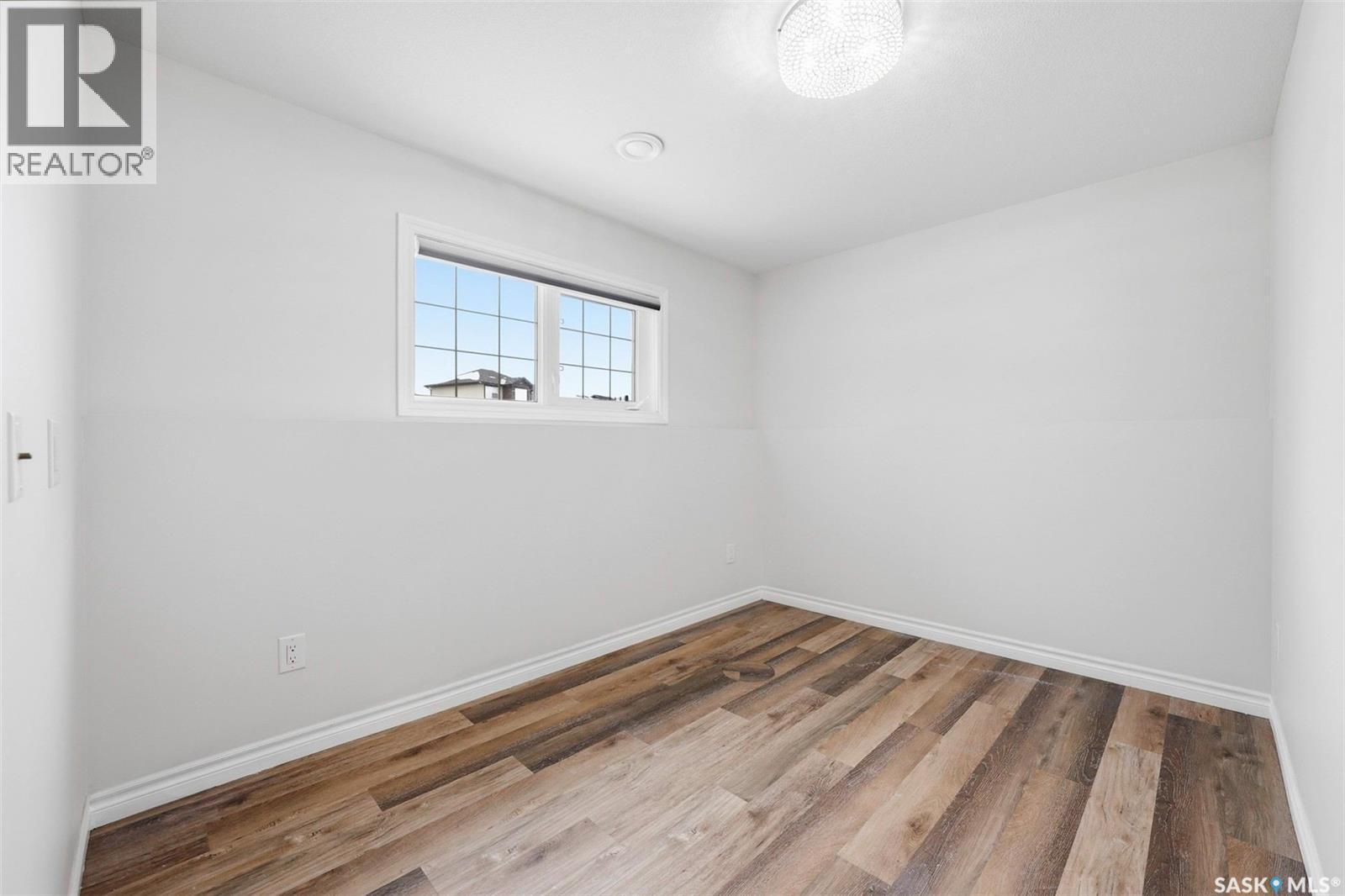 911 Hunter Road, Saskatoon, SK - Indoor Photo Showing Other Room