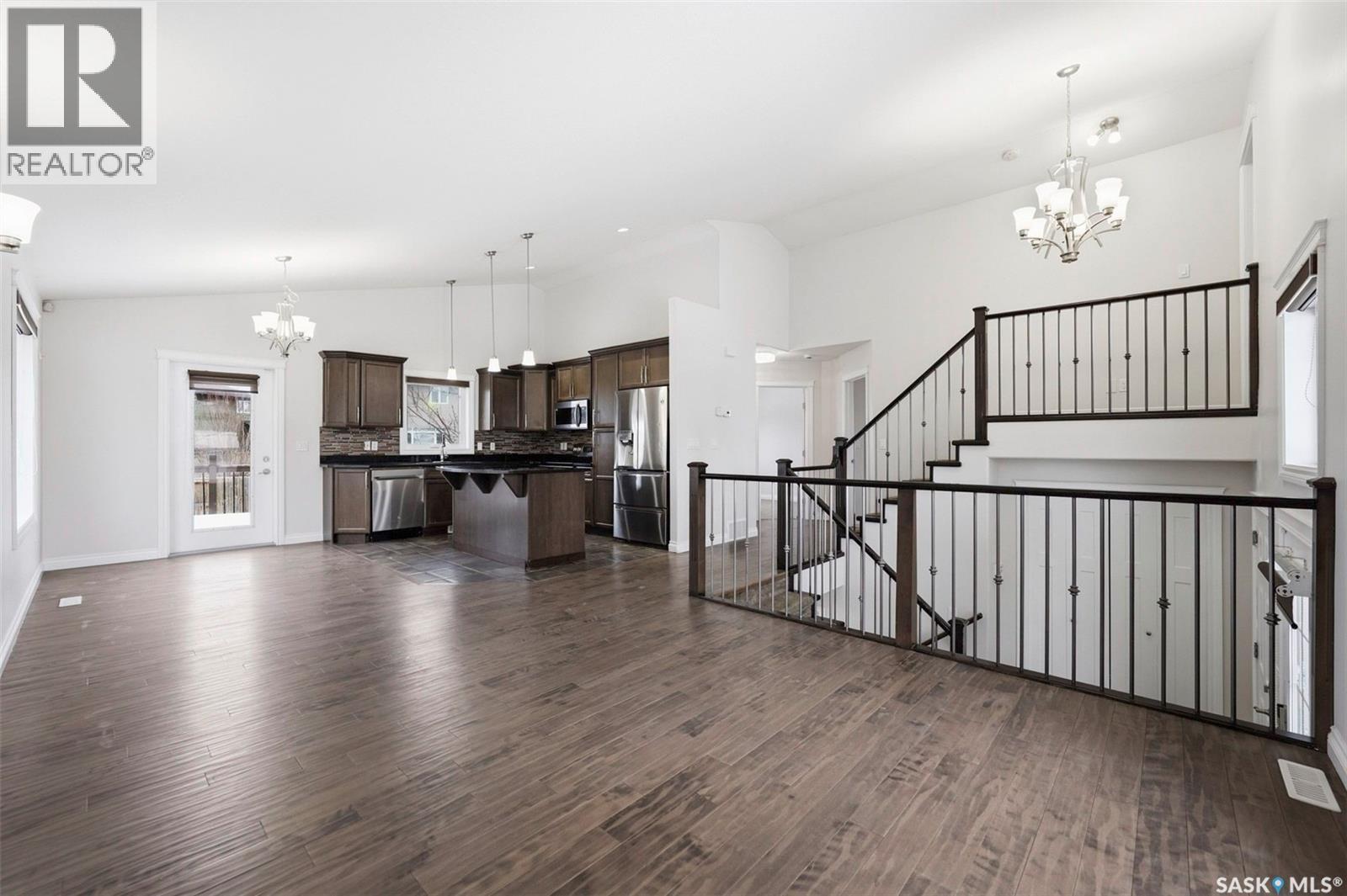 911 Hunter Road, Saskatoon, SK - Indoor