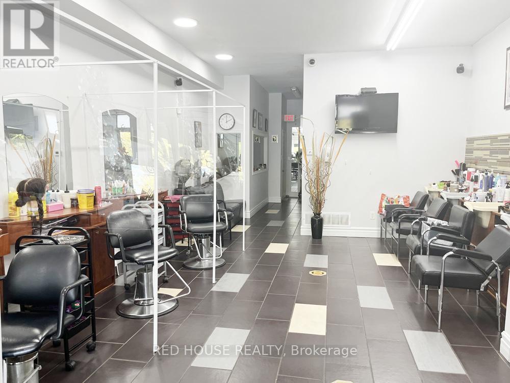 1533 O'Connor Drive, Toronto, ON