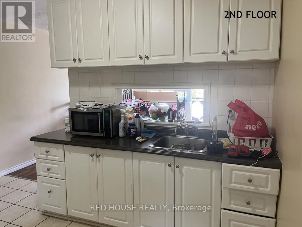 1533 O'Connor Drive, Toronto, ON