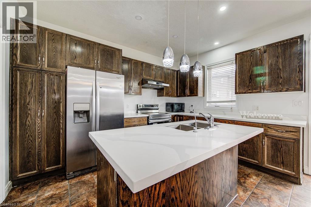 617 Thorndale Drive, Waterloo, ON - Indoor Photo Showing Kitchen