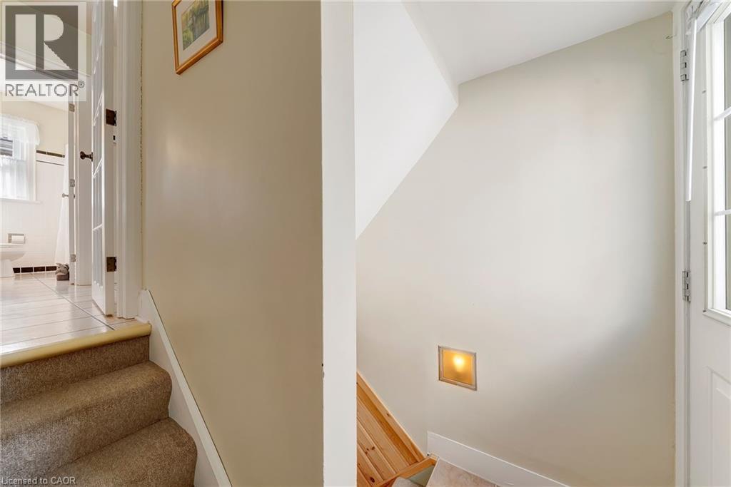 22 Churchill Avenue, Hamilton, ON - Indoor Photo Showing Other Room