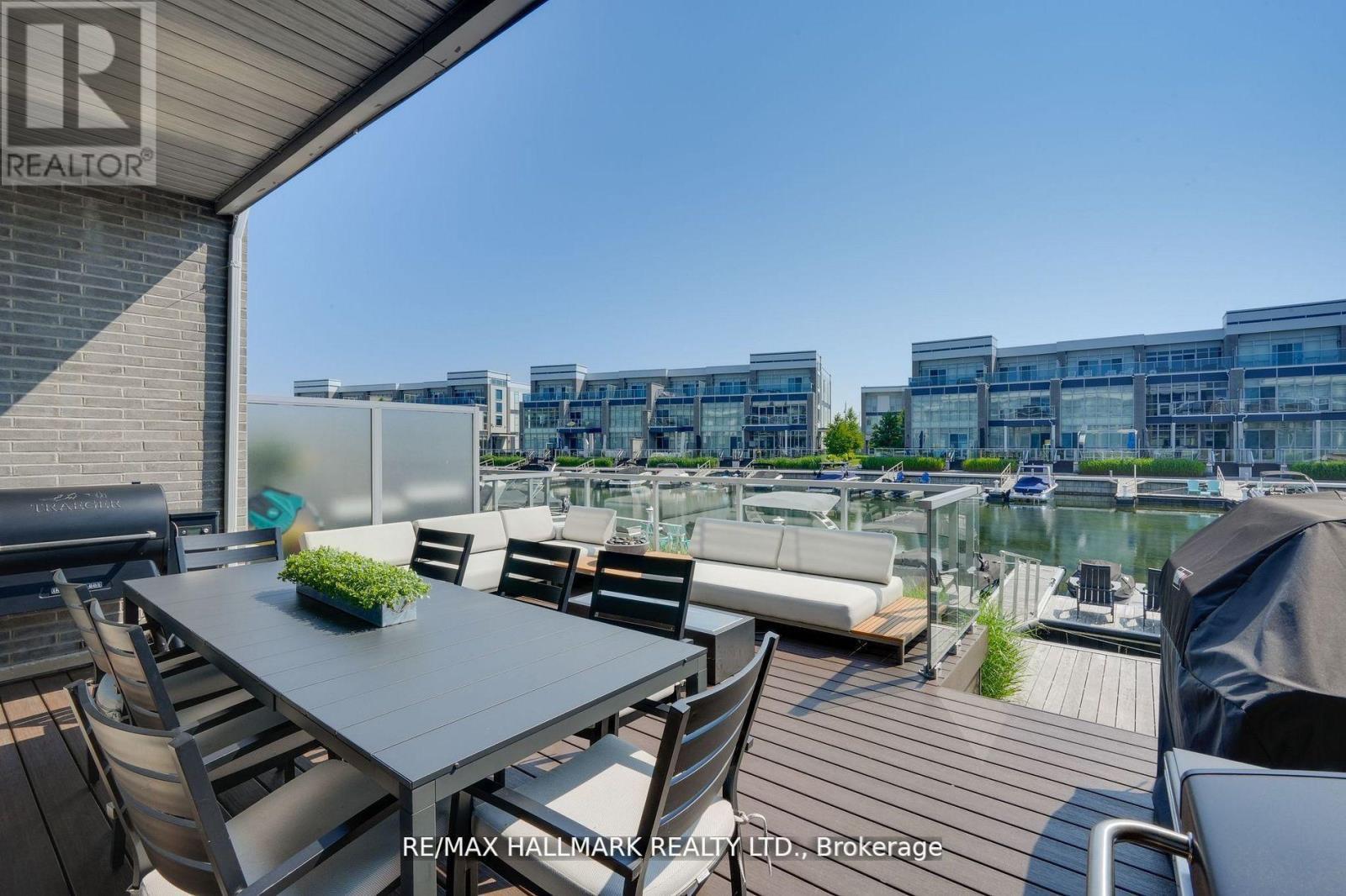 3658 Ferretti Court, Innisfil, ON - Outdoor With Deck Patio Veranda