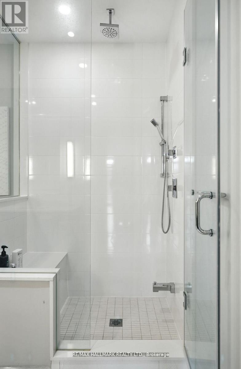 3658 Ferretti Court, Innisfil, ON - Indoor Photo Showing Bathroom