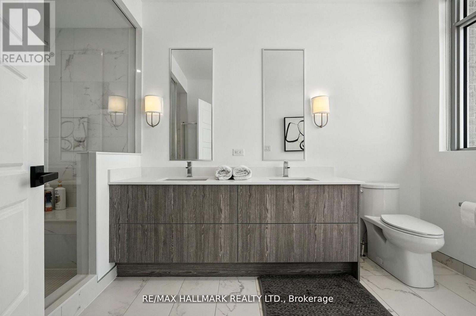 3658 Ferretti Court, Innisfil, ON - Indoor Photo Showing Bathroom