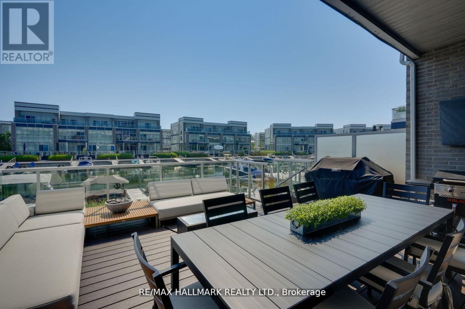 3658 Ferretti Court, Innisfil, ON - Outdoor With Deck Patio Veranda