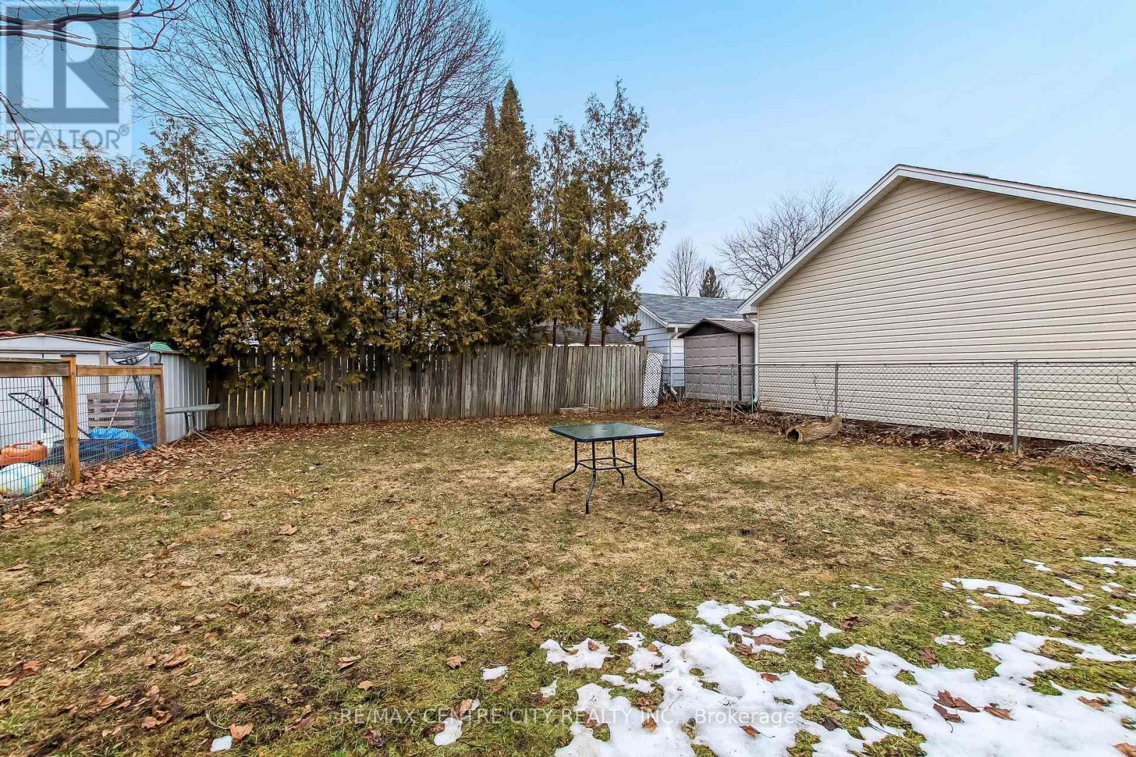 92 Forest Avenue, St. Thomas, ON - Outdoor