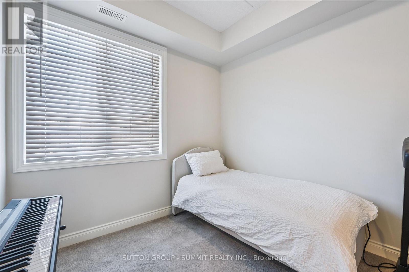 242 - 1077 Gordon Street, Guelph, ON - Indoor Photo Showing Bedroom