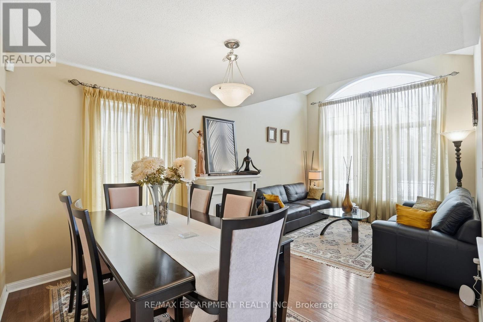 2505 Valleyridge Drive, Oakville, ON - Indoor