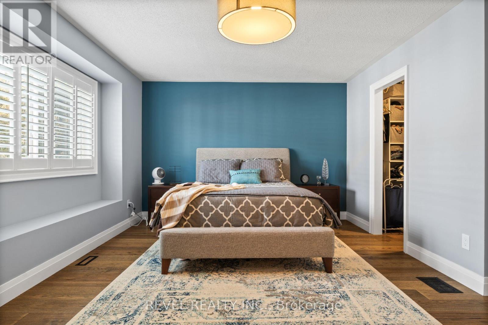 5609 Thorn Lane, Burlington, ON - Indoor Photo Showing Bedroom