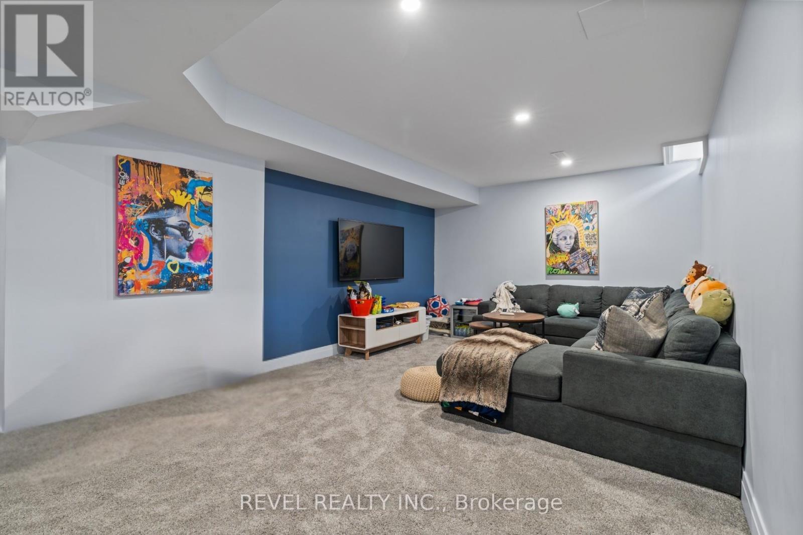 5609 Thorn Lane, Burlington, ON - Indoor