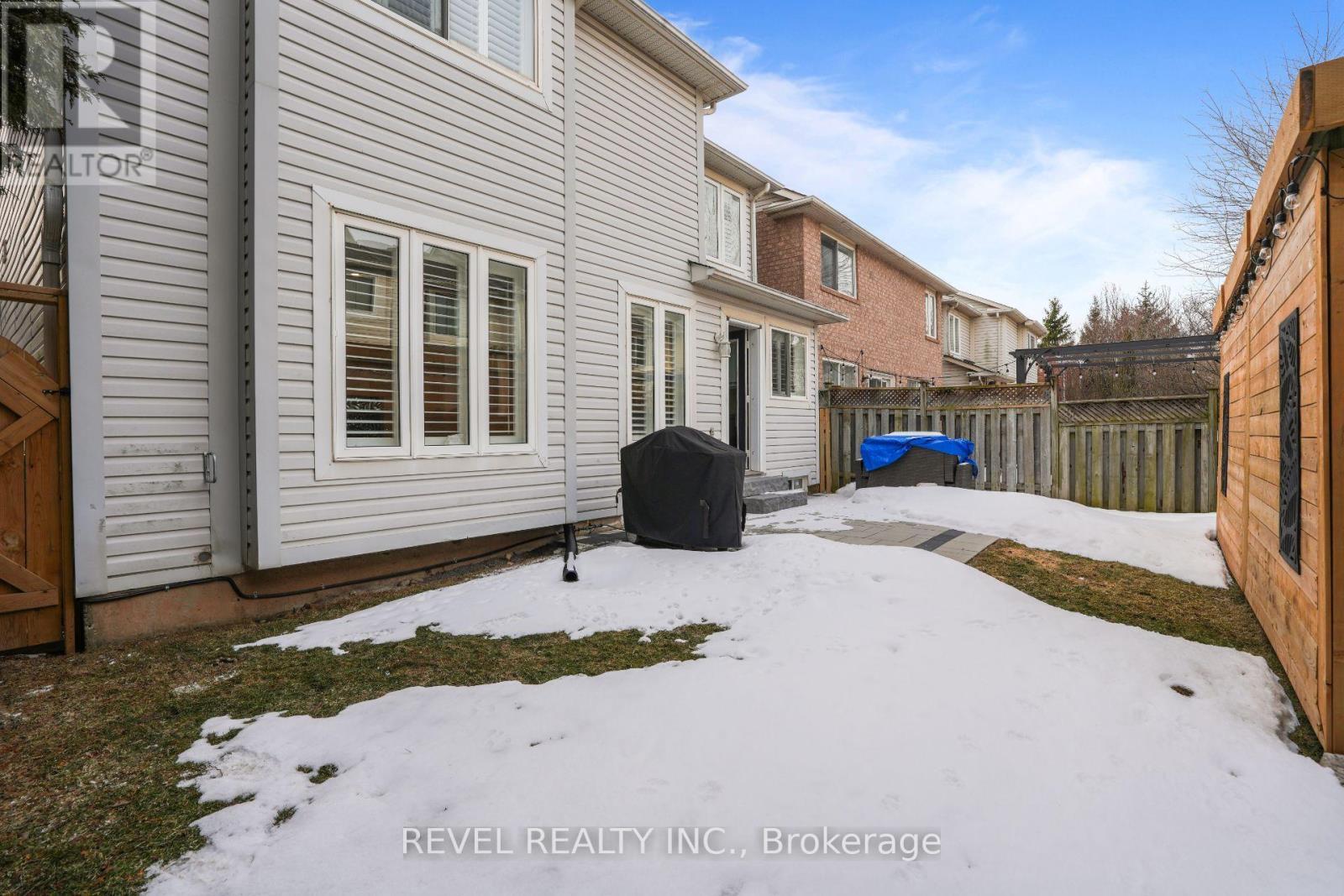 5609 Thorn Lane, Burlington, ON - Outdoor With Exterior