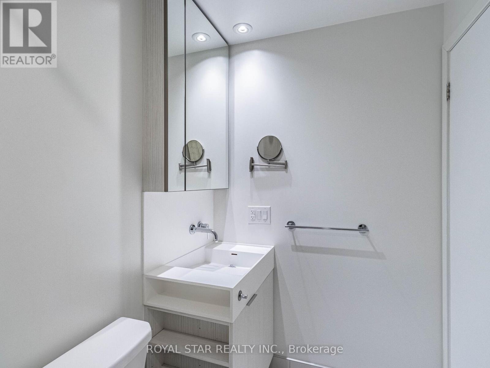 1305 - 20 Richardson Street, Toronto, ON - Indoor