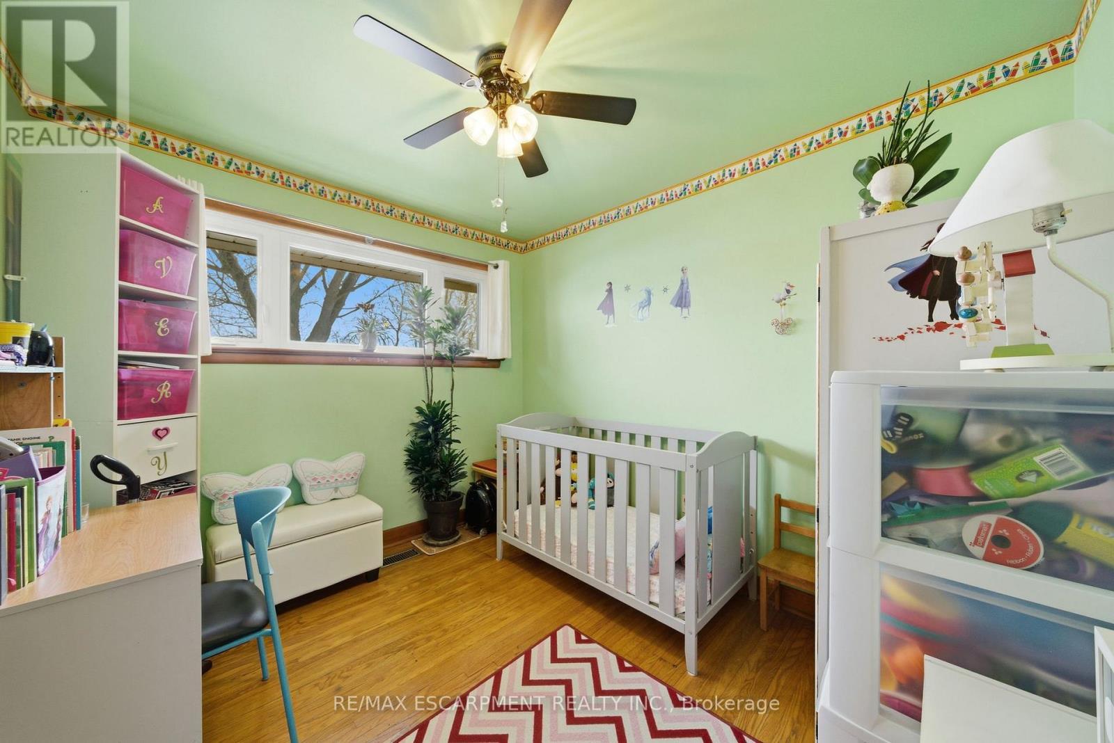 763 Upper Ottawa Street, Hamilton, ON - Indoor Photo Showing Bedroom
