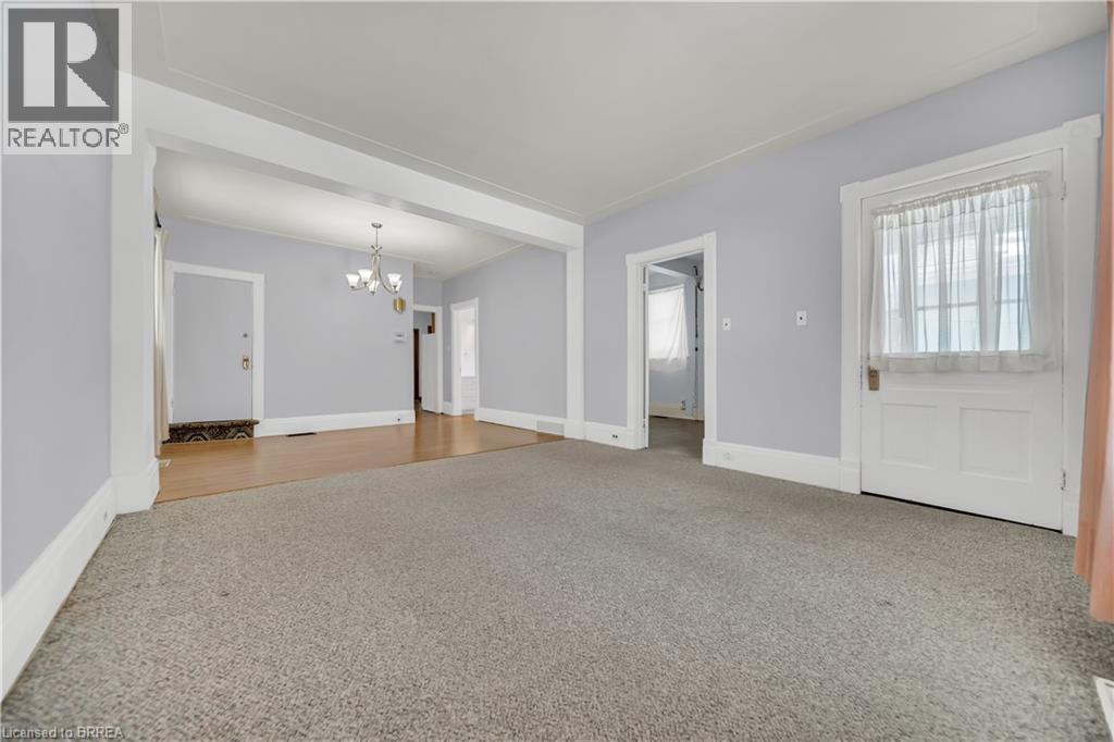 141 Samuel Street, Kitchener, ON - Indoor Photo Showing Other Room