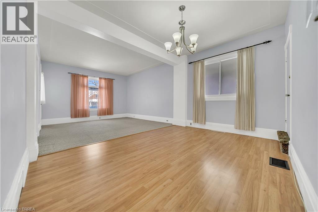 141 Samuel Street, Kitchener, ON - Indoor Photo Showing Other Room