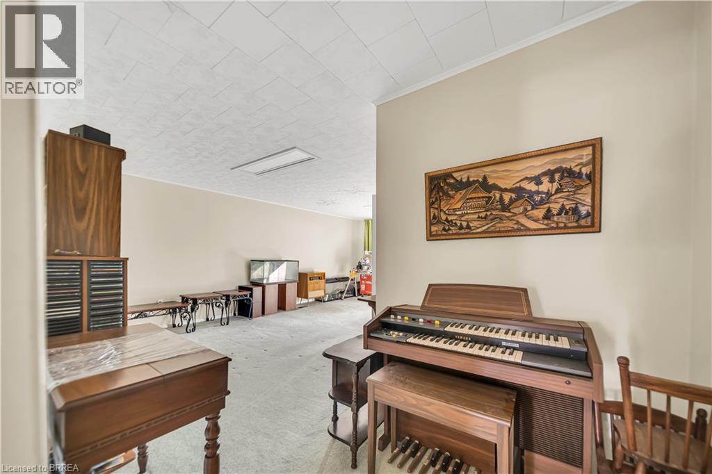 141 Samuel Street, Kitchener, ON - Indoor Photo Showing Other Room