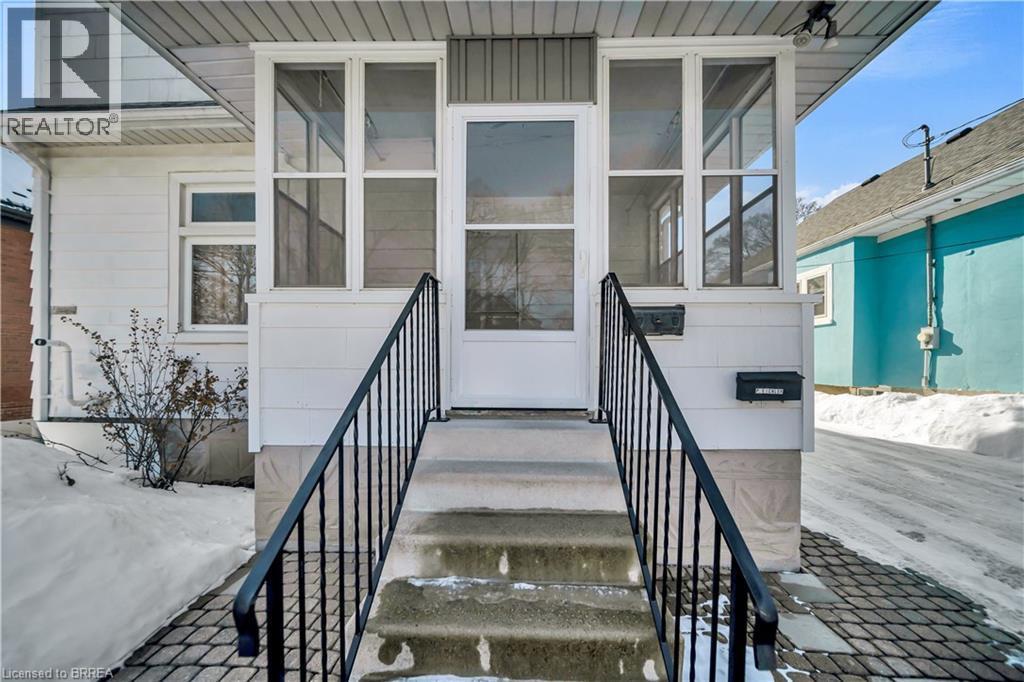 141 Samuel Street, Kitchener, ON - Outdoor