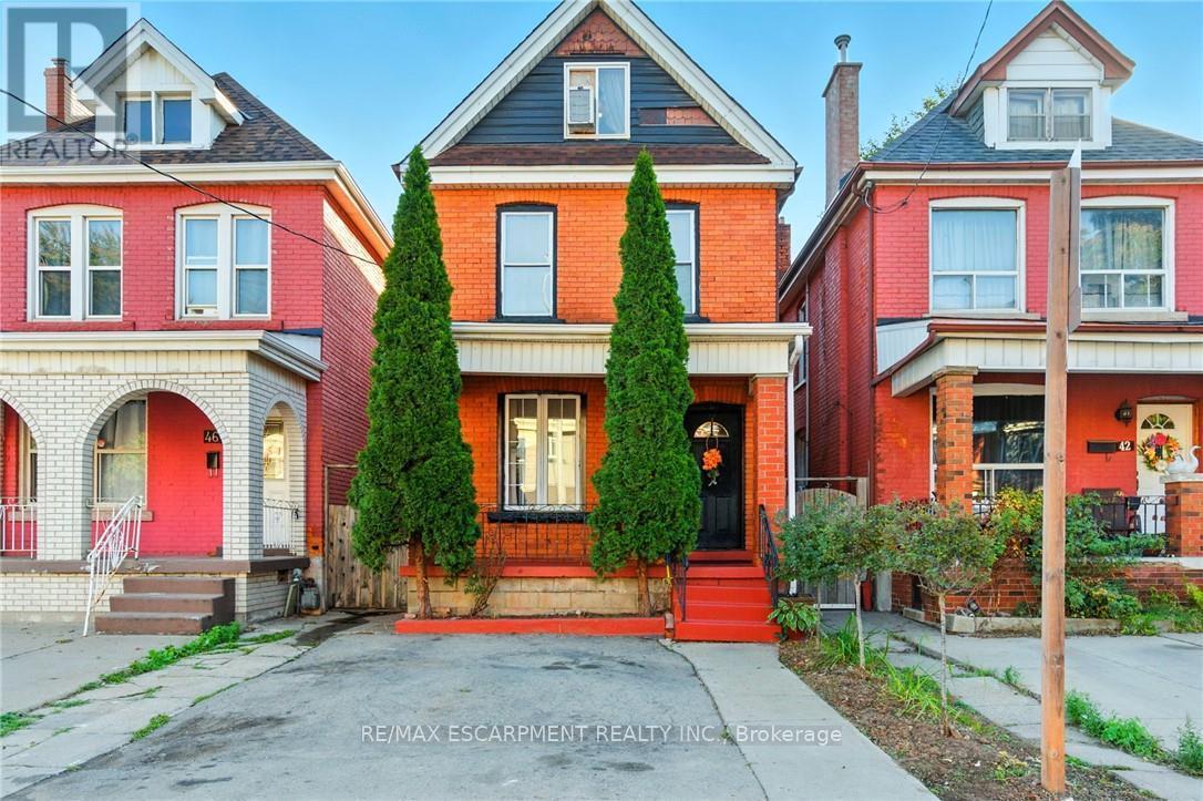 44 Holton Avenue N, Hamilton, ON - Outdoor With Facade