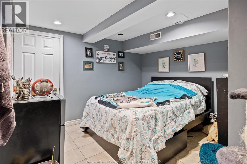 568 Askin, Windsor, ON - Indoor Photo Showing Bedroom