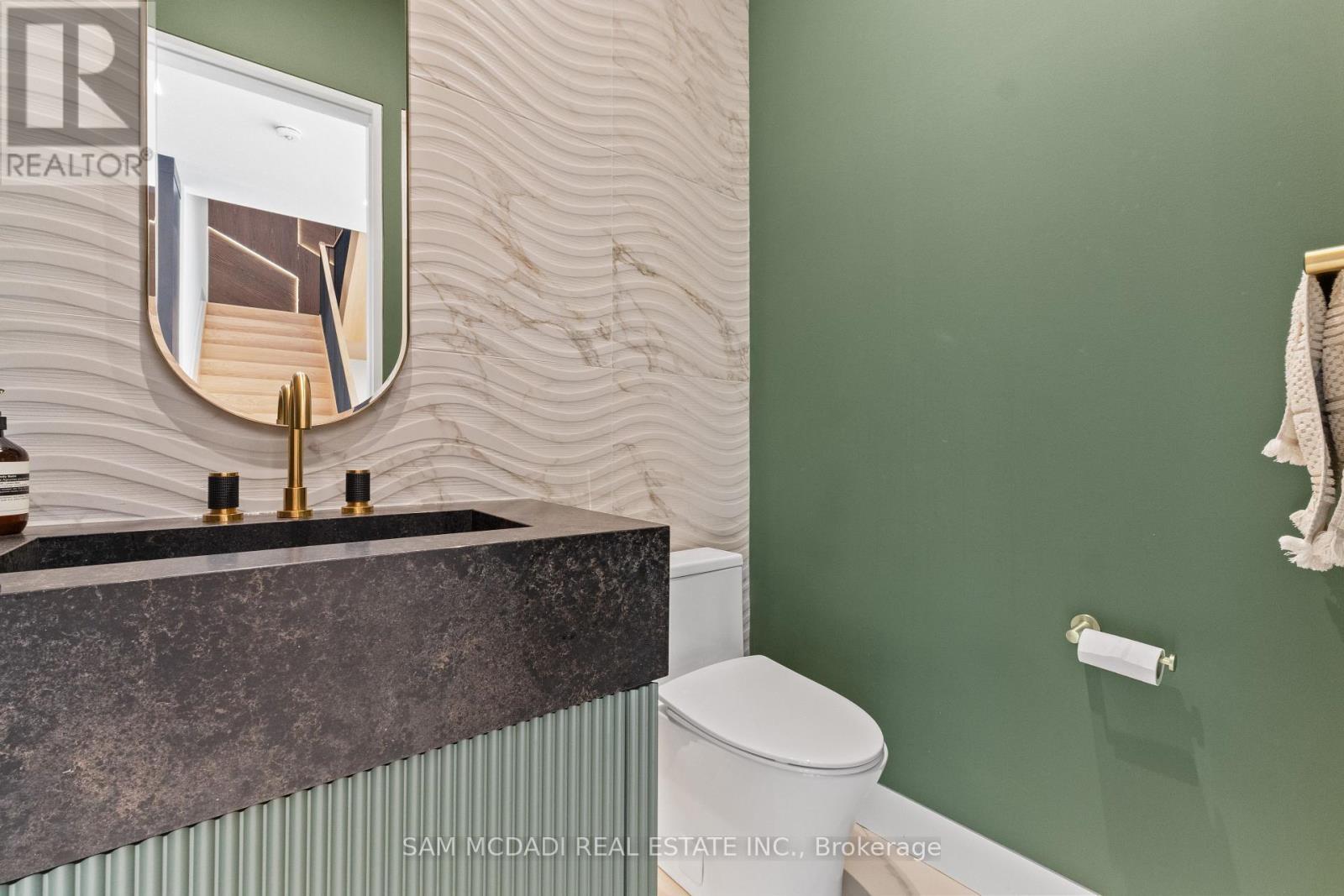 2186 Harcourt Crescent, Mississauga, ON - Indoor Photo Showing Bathroom