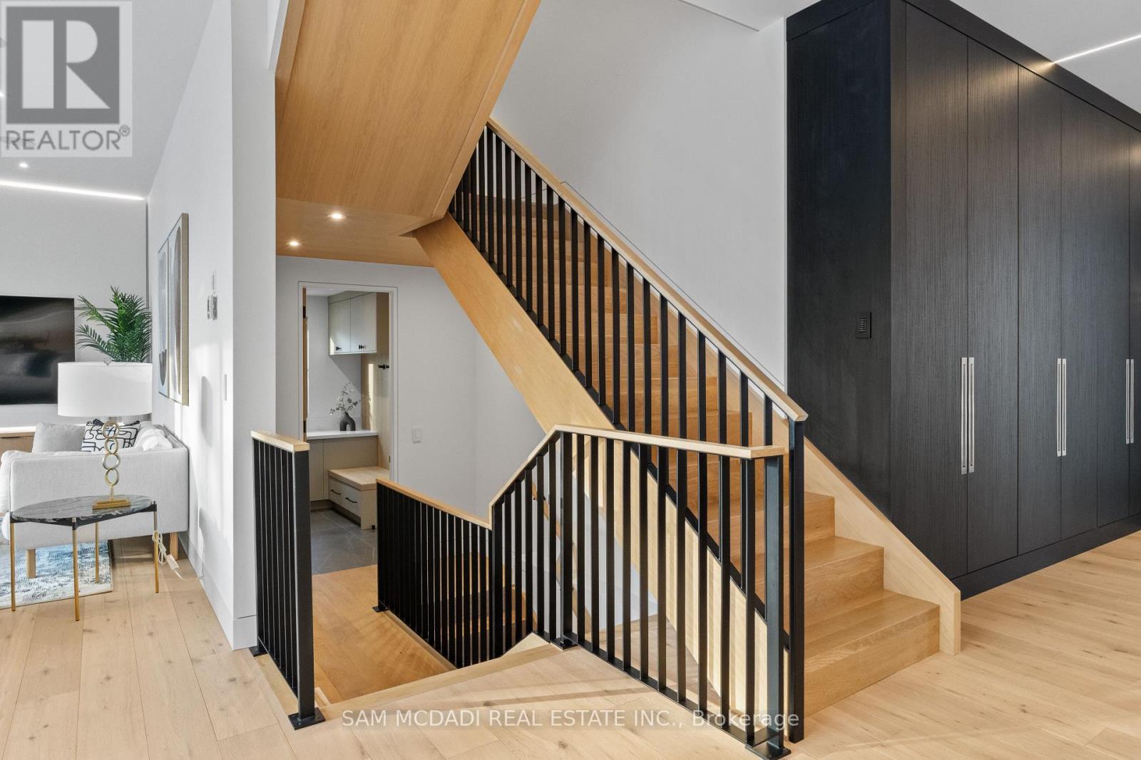 2186 Harcourt Crescent, Mississauga, ON - Indoor Photo Showing Other Room