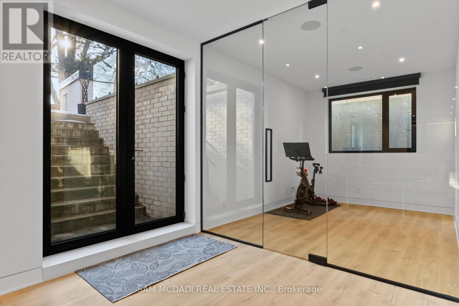 2186 Harcourt Crescent, Mississauga, ON - Indoor Photo Showing Other Room