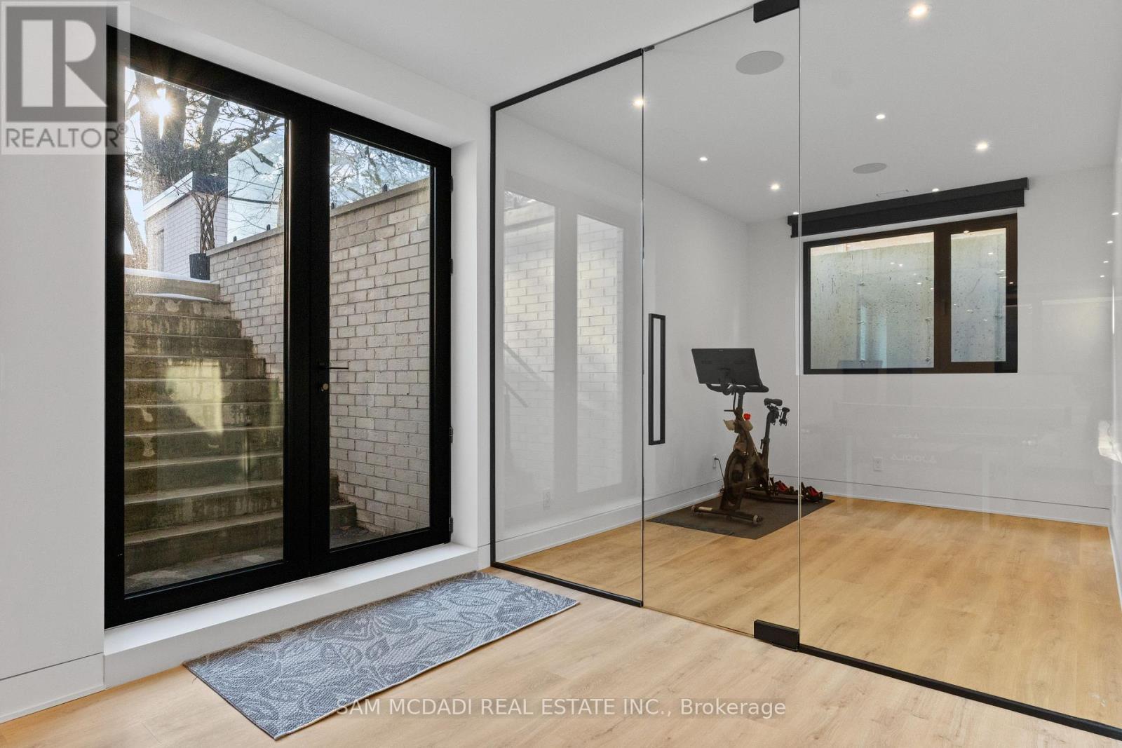 2186 Harcourt Crescent, Mississauga, ON - Indoor Photo Showing Other Room