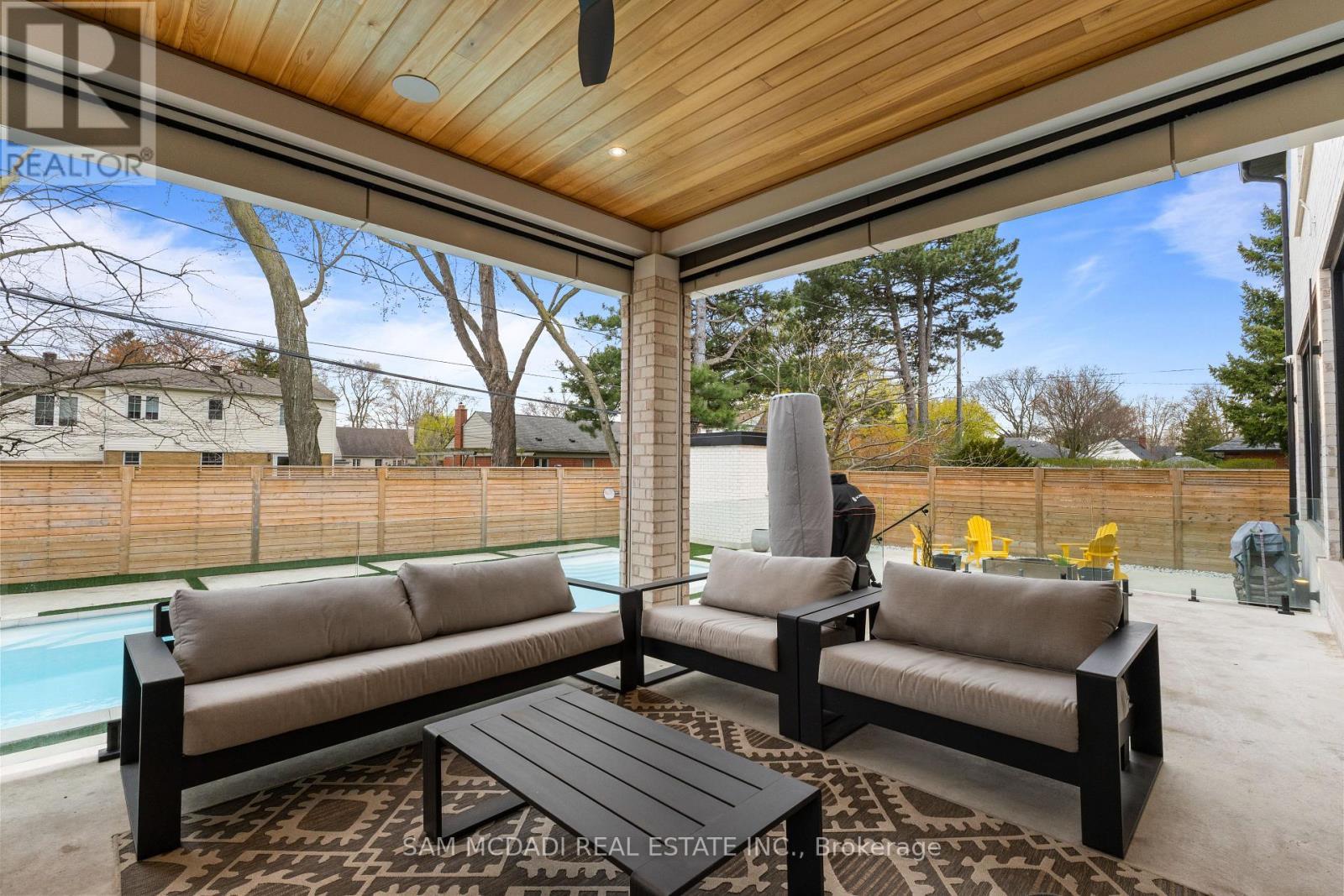 2186 Harcourt Crescent, Mississauga, ON - Outdoor With Deck Patio Veranda