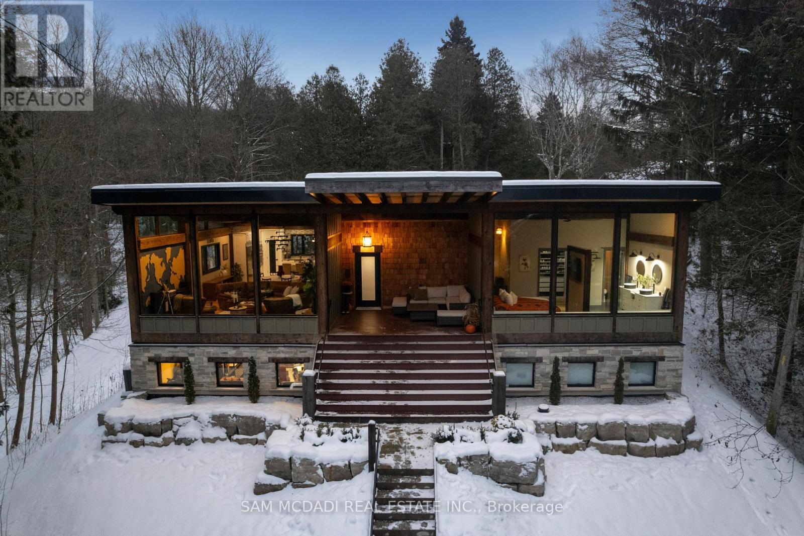 2084 Grand Boulevard, Burlington, ON - Outdoor With Deck Patio Veranda