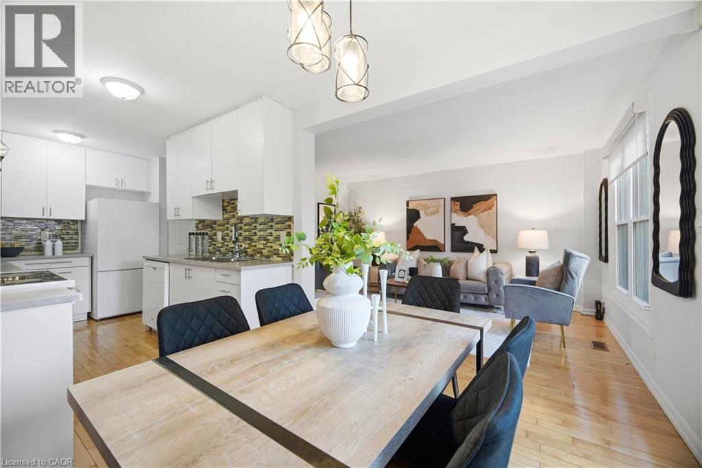 424 Jackson Street W, Hamilton, ON - Indoor