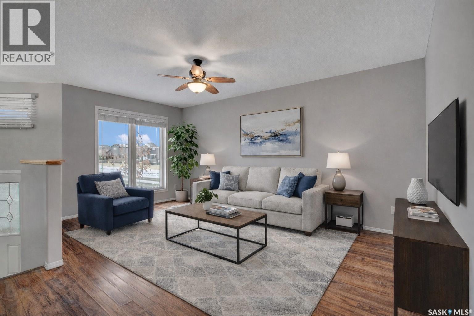 1131 Denham Rise, Saskatoon, SK - Indoor Photo Showing Living Room