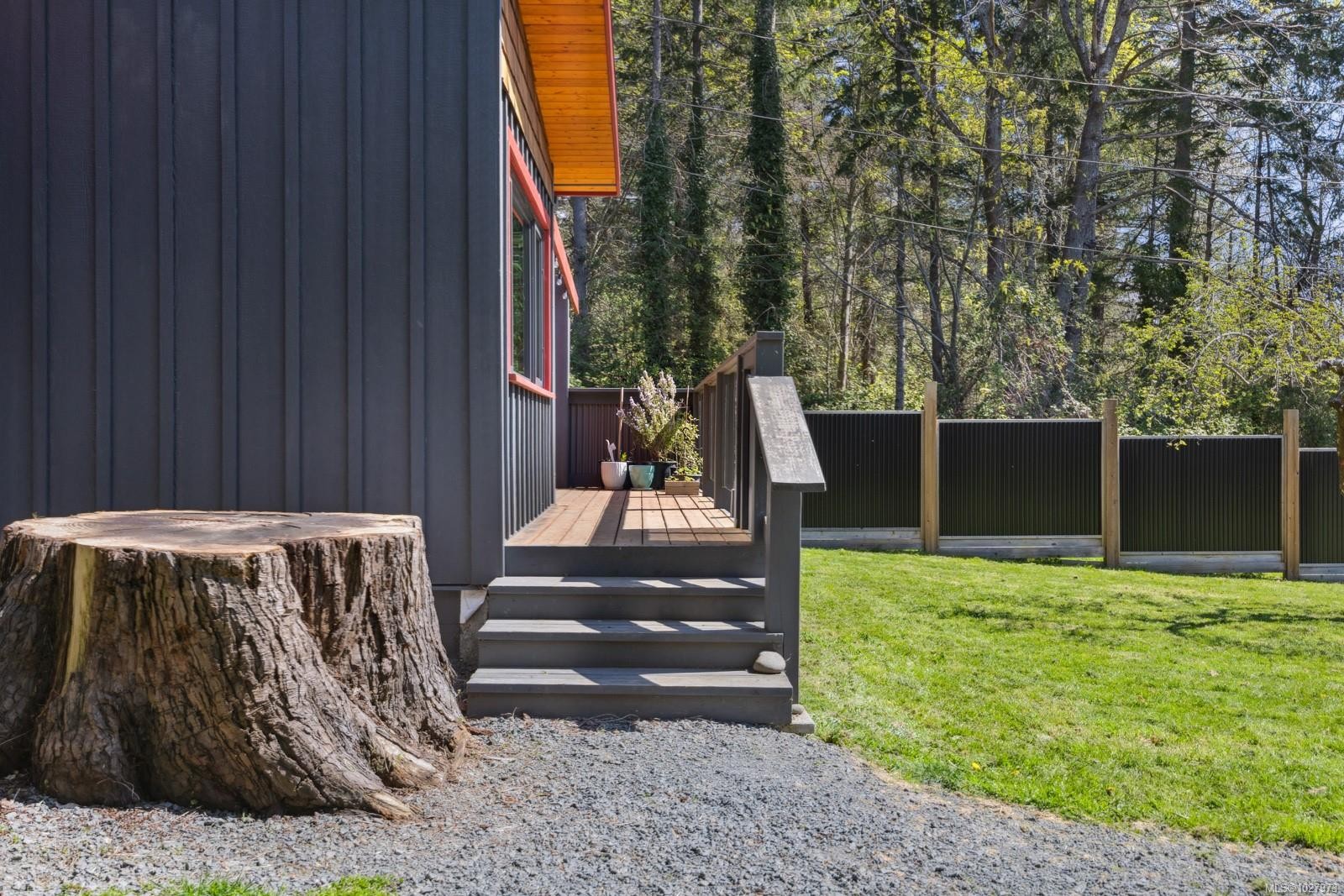 1304 Midden Rd, Comox, BC