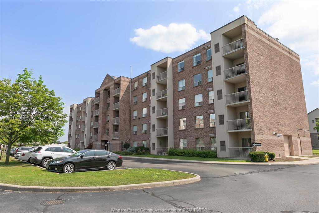 108-8335 Wyandotte Street East, Windsor, ON