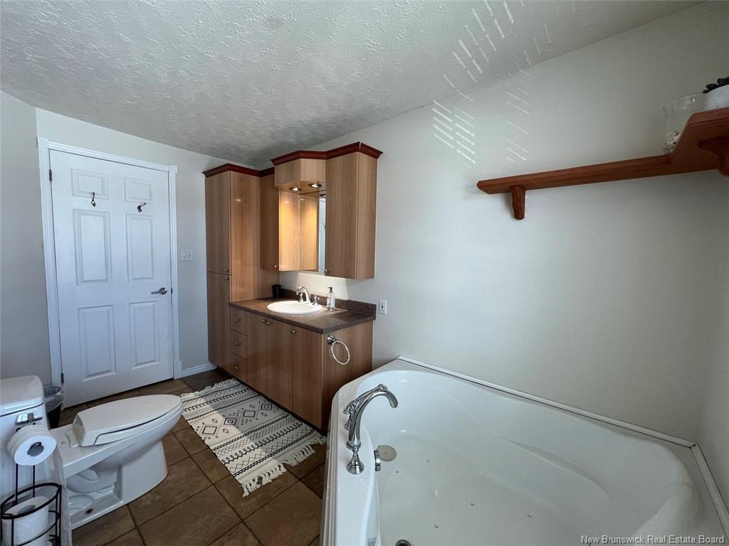 16 Des Érables Ave, Clair, NB