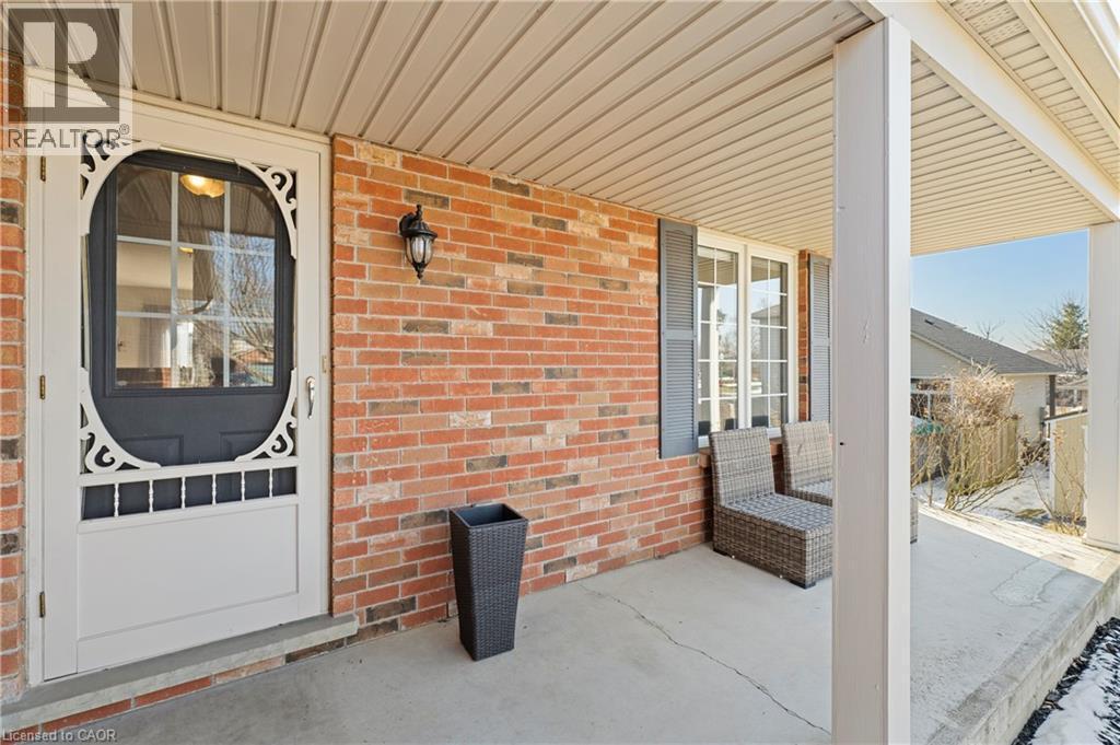 77 Morgan Drive, Caledonia, ON - Outdoor With Exterior