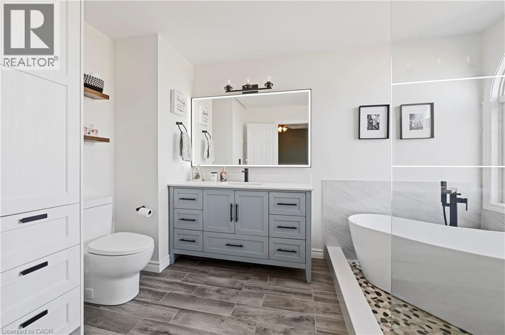 77 Morgan Drive, Caledonia, ON - Indoor Photo Showing Bathroom