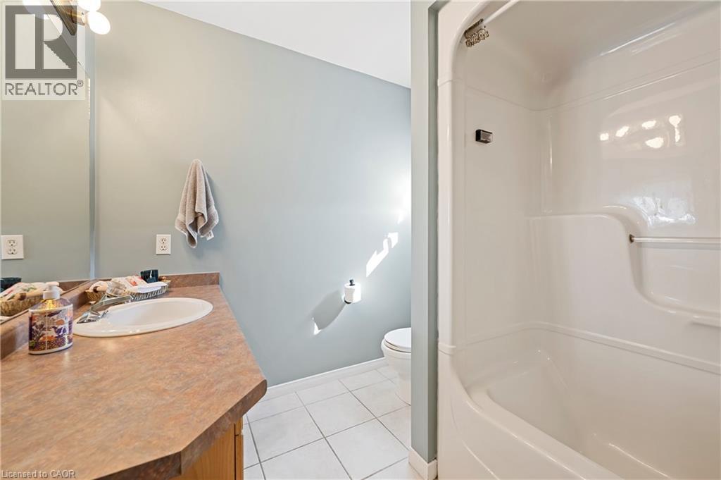 77 Morgan Drive, Caledonia, ON - Indoor Photo Showing Bathroom