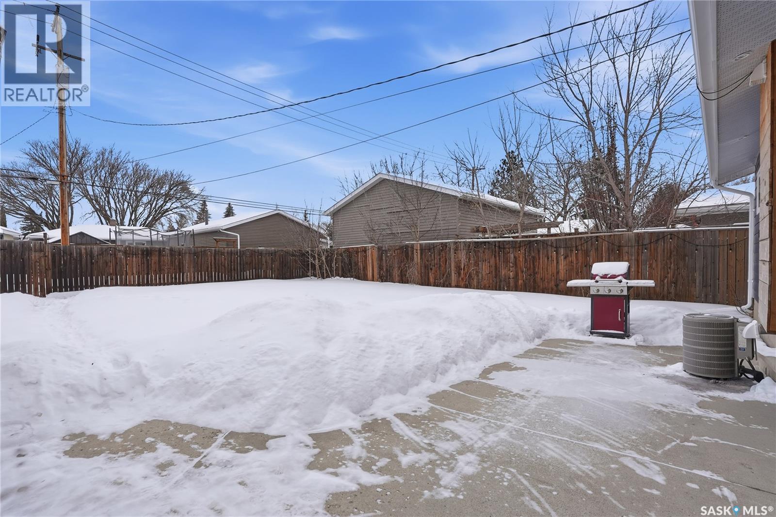 39 Cantlon Crescent, Saskatoon, SK - Outdoor