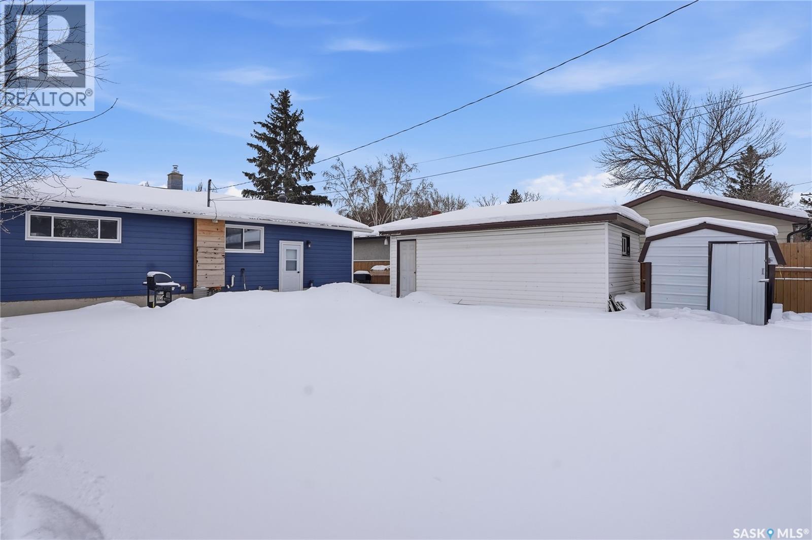 39 Cantlon Crescent, Saskatoon, SK - Outdoor