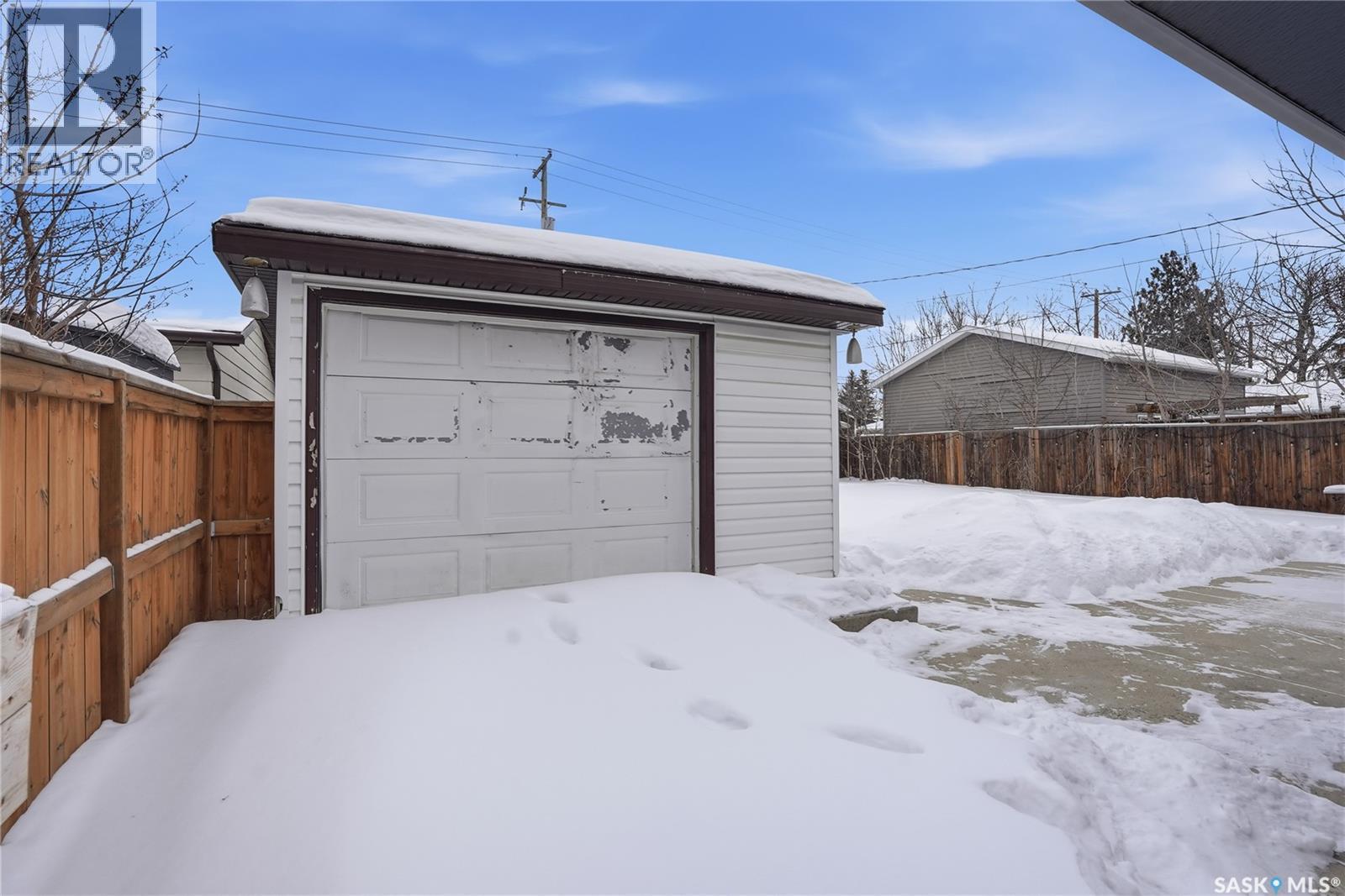 39 Cantlon Crescent, Saskatoon, SK - Outdoor With Exterior